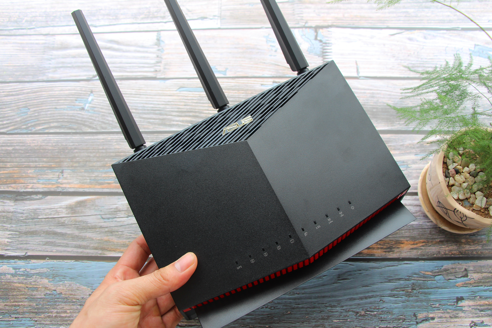 华硕ax86upro穿墙能力评测,华硕巨齿鲨路由器评测