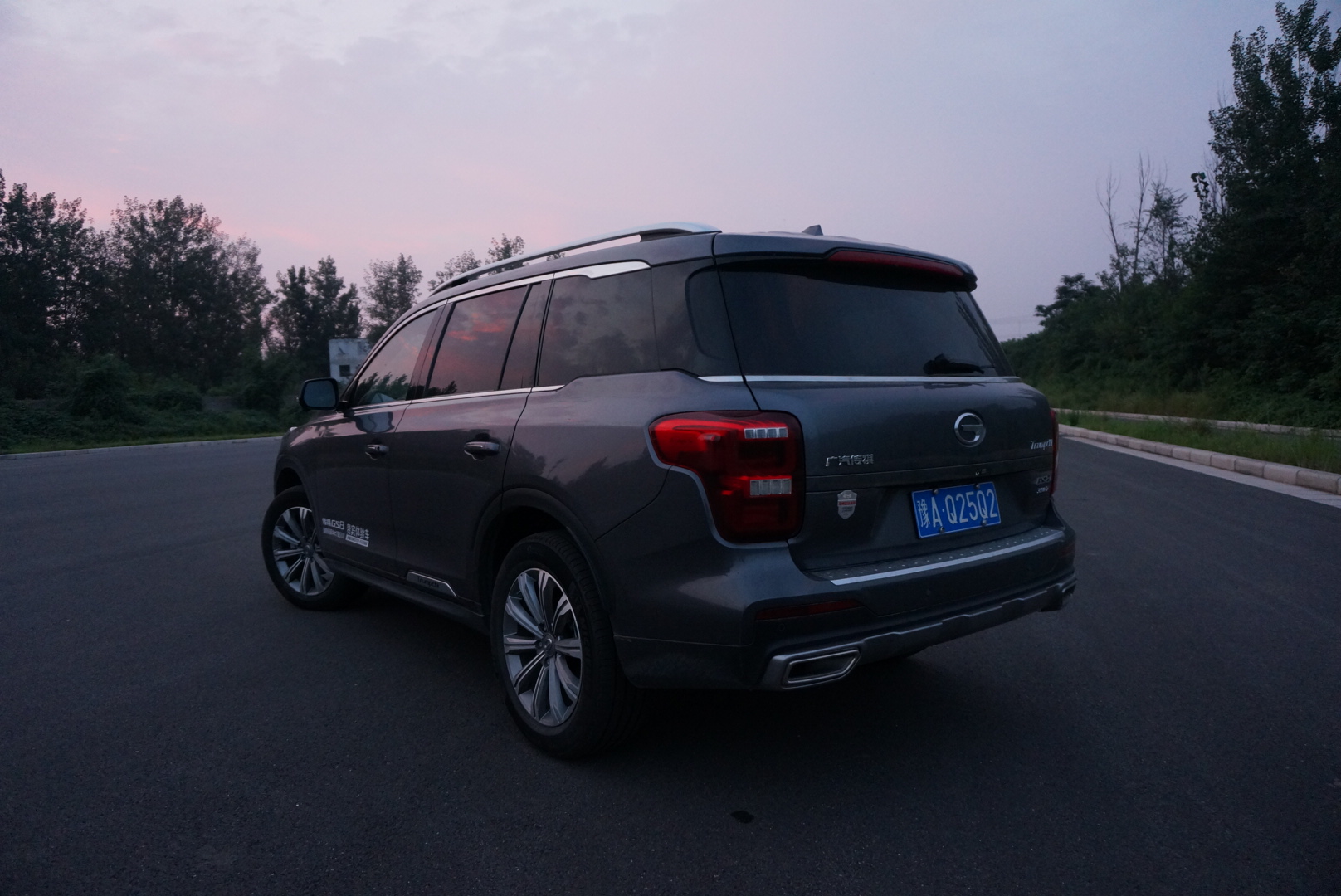 广汽传祺最新款suvgs8,广汽传祺suvgs8老款