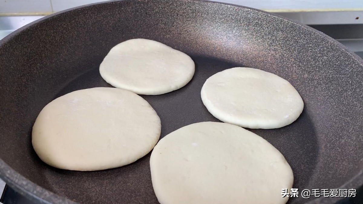 在家做夹烧饼的肉,烧饼怎样夹好吃
