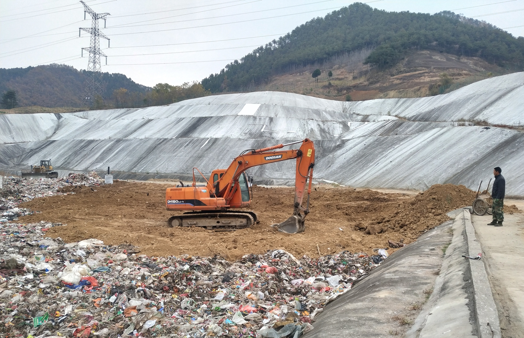 玻璃的危害是塑料的四倍,专家讲解塑料对人的危害