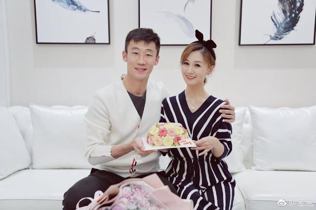 足球运动员张鹭老婆,国脚张鹭的主持人老婆