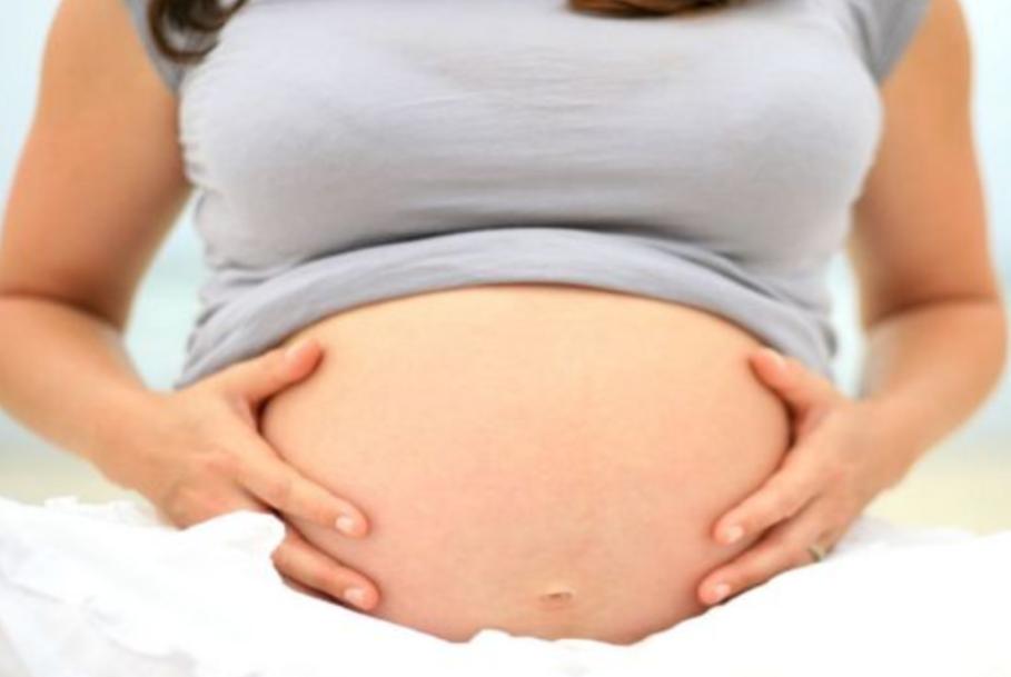 孕早期孕吐老公一脸嫌弃,孕早期孕吐丈夫不理解