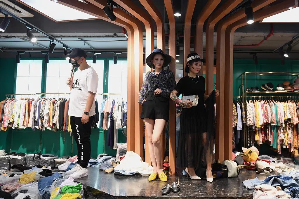 杭州四季青批发女装直播,杭州四季青女装三线批发直播