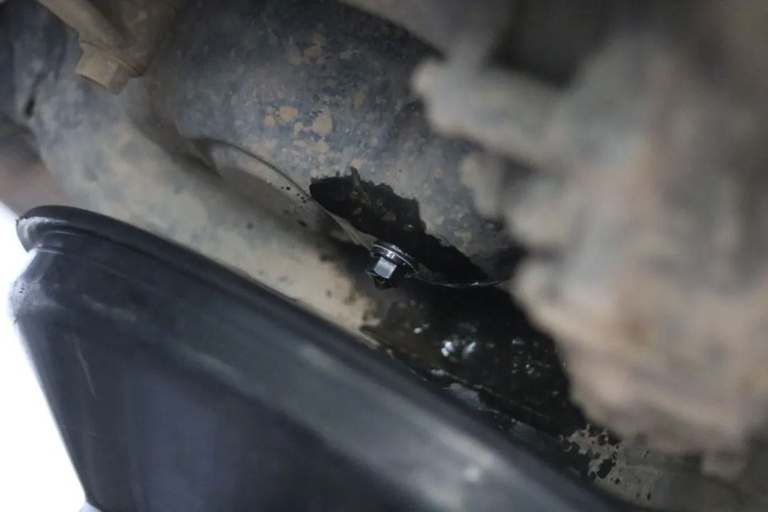 普拉多lc120整备翻新多少钱,普拉多120原厂翻新整备全过程