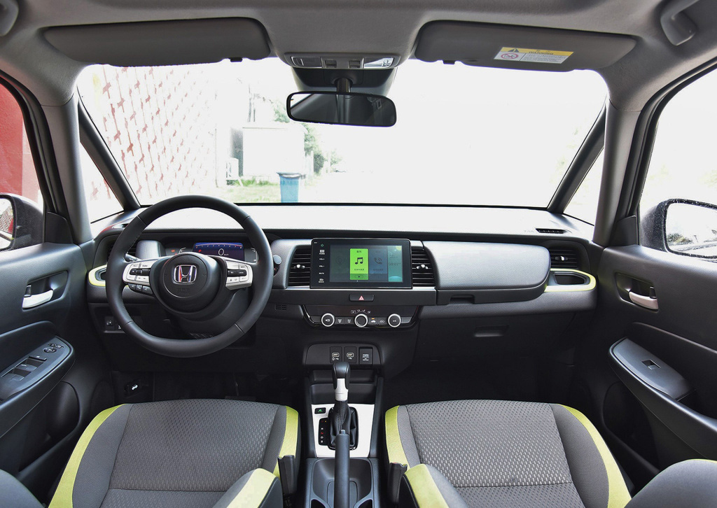 本田10万左右性价比高省油的车,本田家用车哪款性价比高些