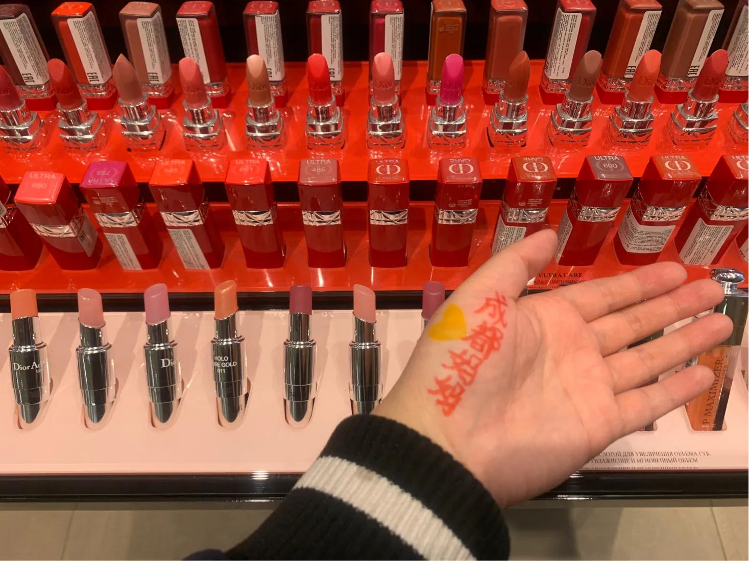 俄罗斯莫斯科纪念品必购物清单,俄罗斯除了食品还有什么好物推荐