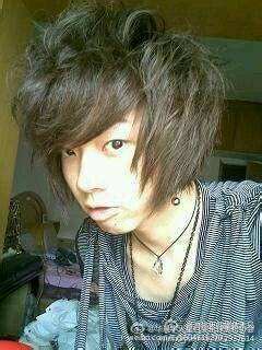 鹿晗、吴亦凡早年杀马特造型是学东方神起的?打开方式不对吧