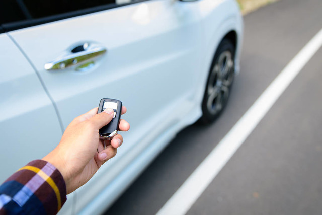 气温低遥控车钥匙失灵,遥控钥匙冬天老失灵