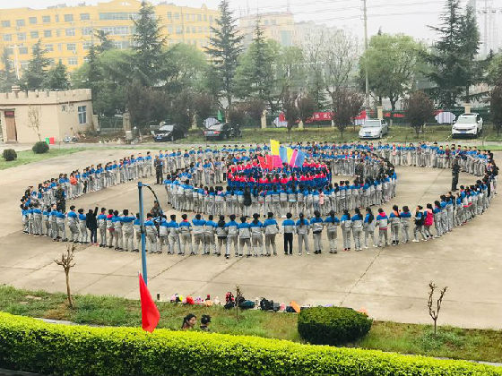 拓展活动儿童,阳光少年户外拓展活动