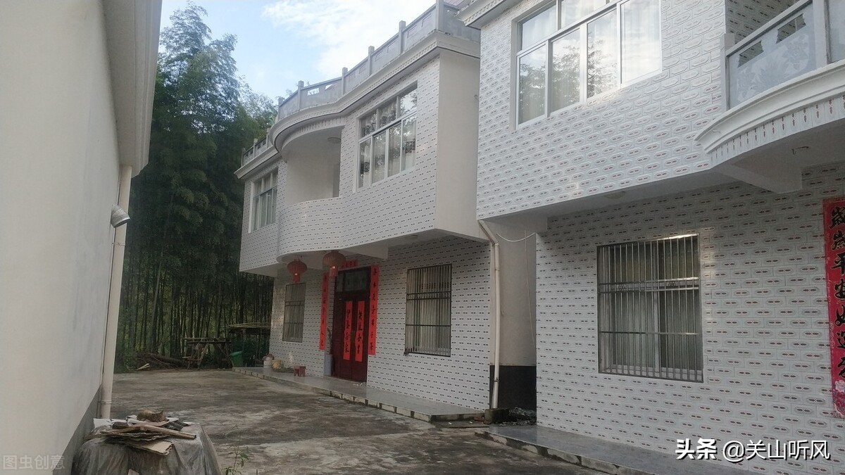 农村二郎担山房子,农村山顶建房风水