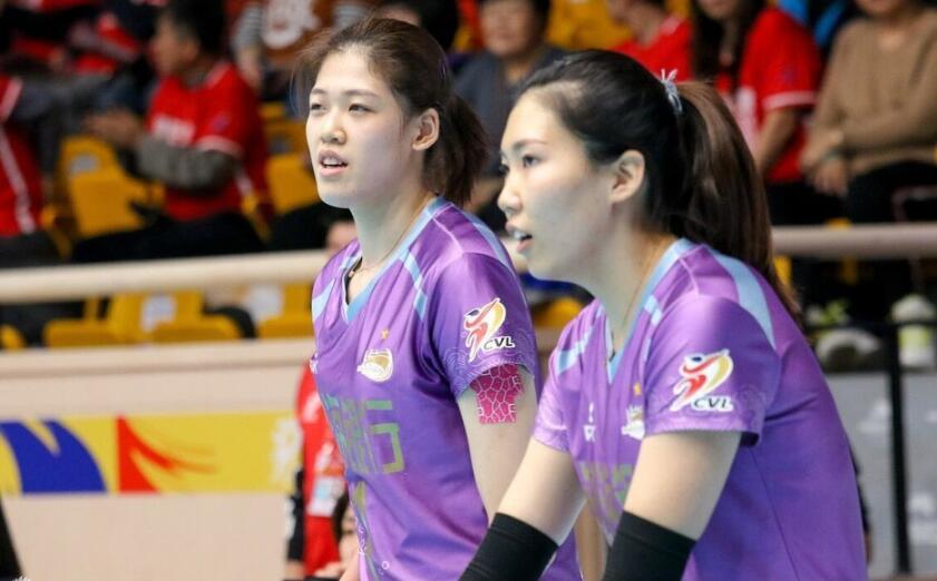 巅峰对决女排,女排李盈莹和朱婷的比赛