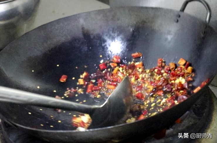 麻辣鱼怎么做最简单还好吃,在家自己做的麻辣鱼真香