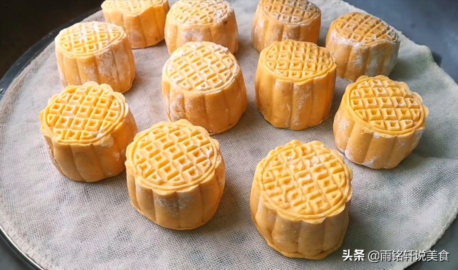 不用烤箱做月饼的家常做法,没有烤箱也能做月饼无任何添加剂