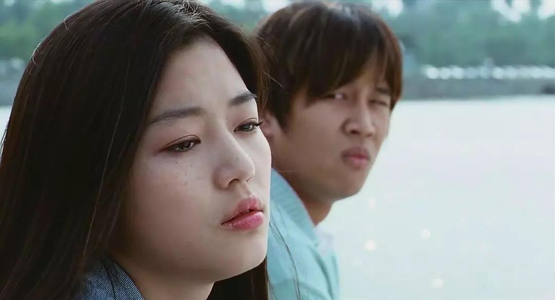 野蛮的大学生也有遇到爱情的时候，其实爱情就是那样浪漫美好