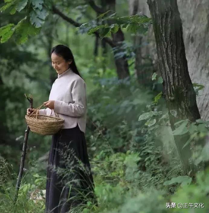 隐居终南山小龙女,一人隐居生活