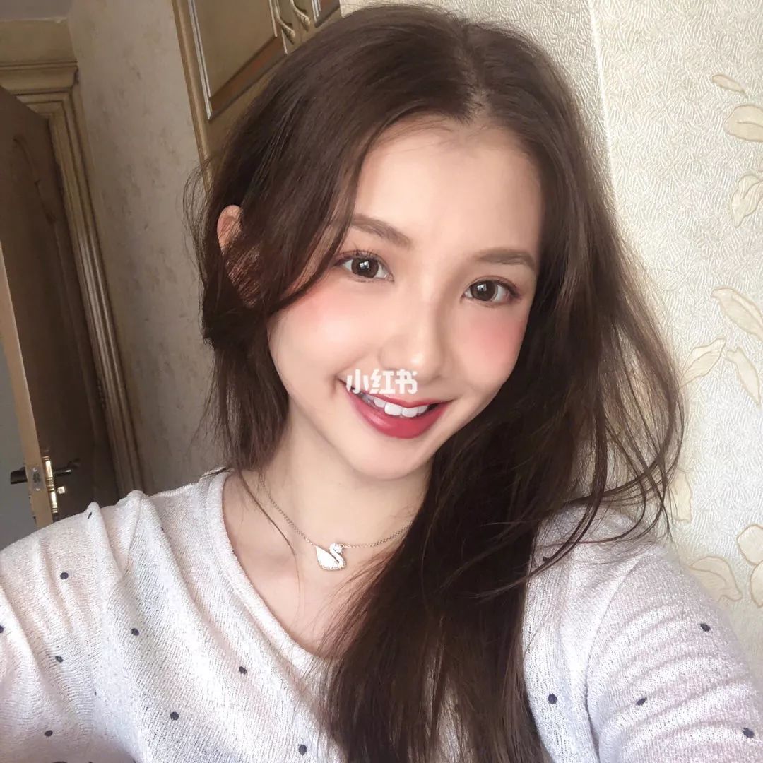 红色系单品搭配技巧,红色系单品怎么搭配好看