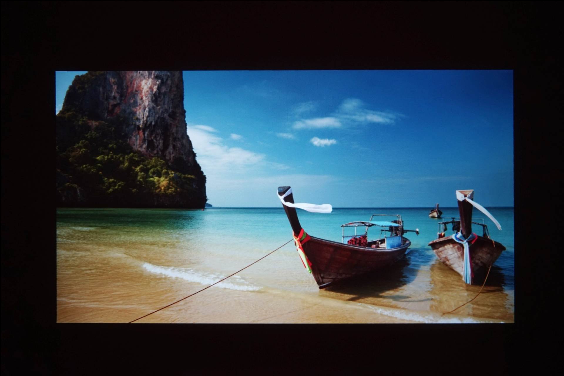 千元以上的投影仪好用吗,千元投影仪有哪些是真1080p的