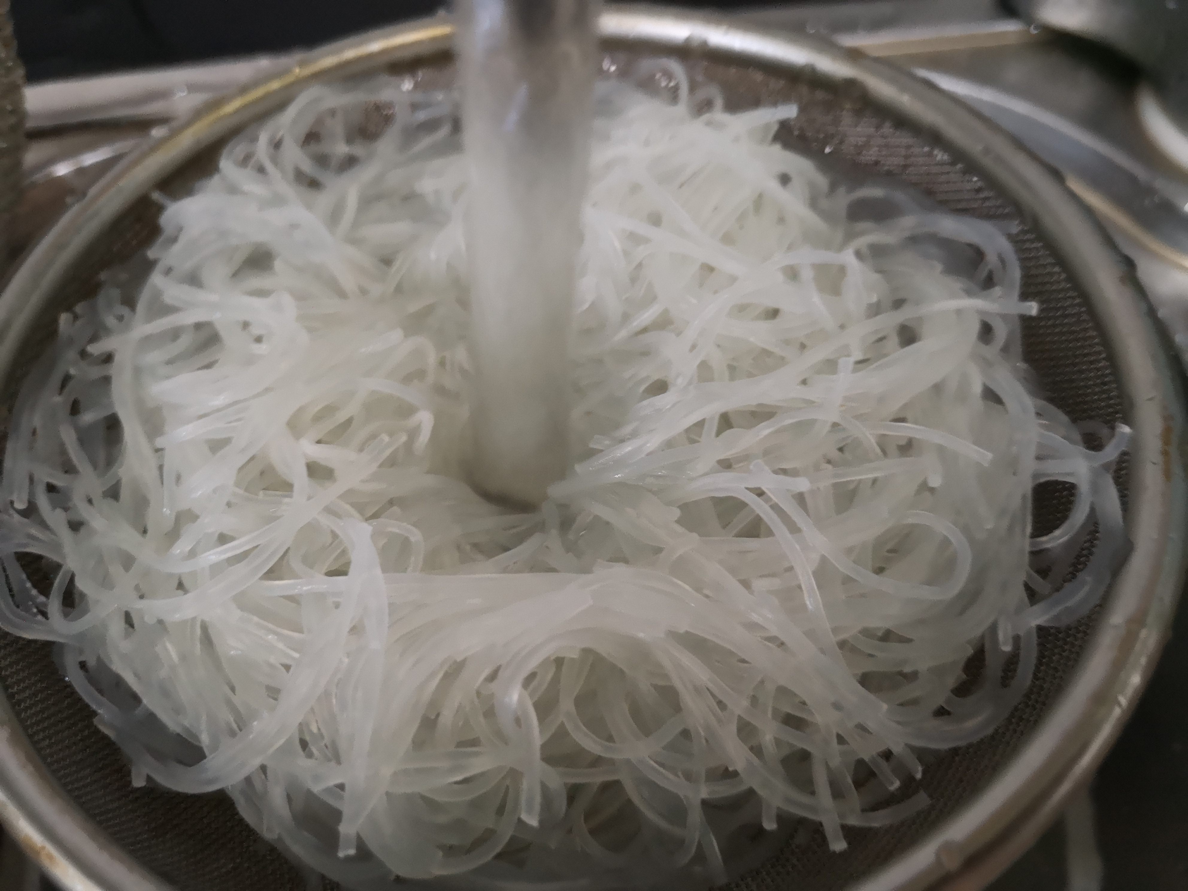 蒜蓉粉丝蒸扇贝怎么不腥,蒜蓉粉丝蒸扇贝的正确方法