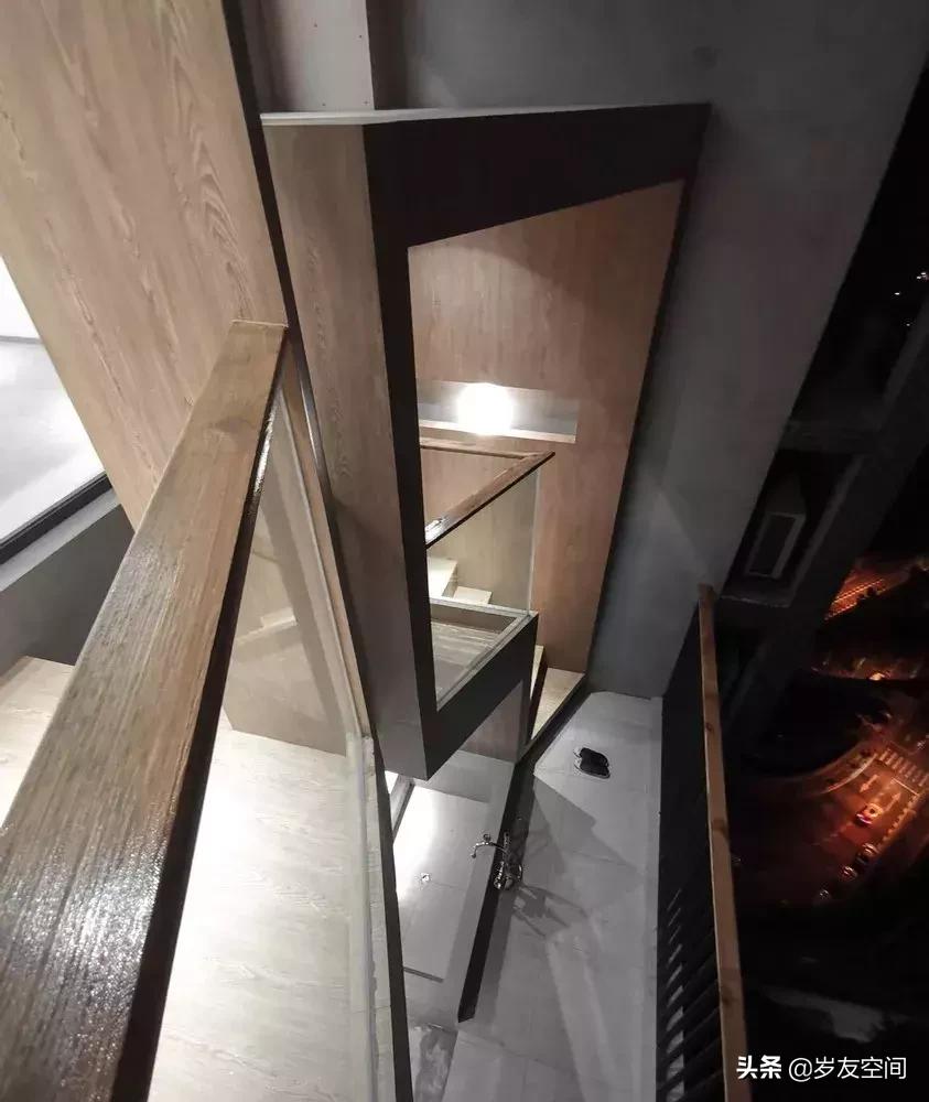 居民楼改造成私人会所,普通居民楼改造成了无敌江景民宿