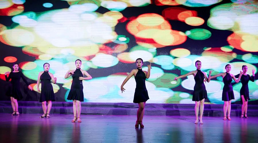 酷玩酷学艺术研学夏令营,酷学酷玩夏令营