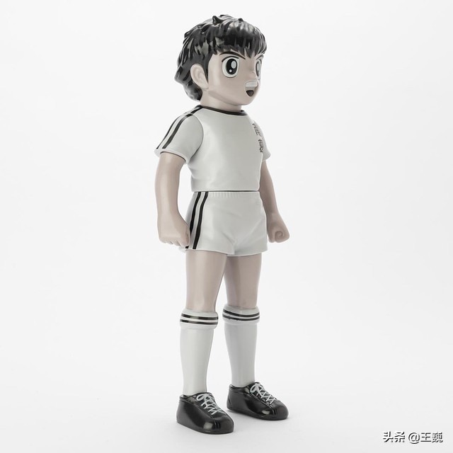 情怀呀,即使是这样一群身材比例严重失控的足球小将