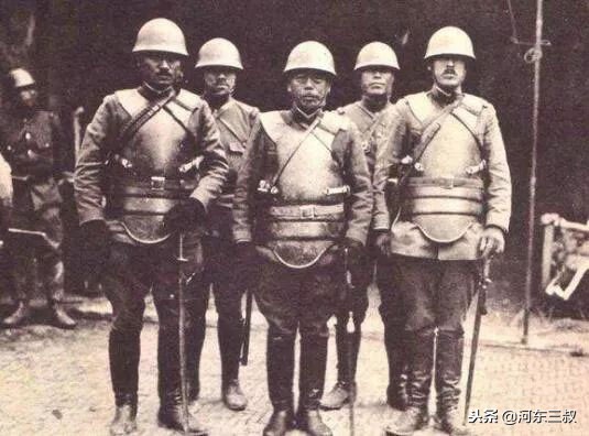 现代战争甲胄,古代甲胄和现代防弹衣