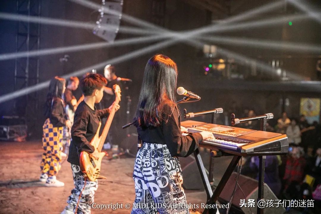 “想要个舞台证明自己，让你听到我们坚持梦想的声音”