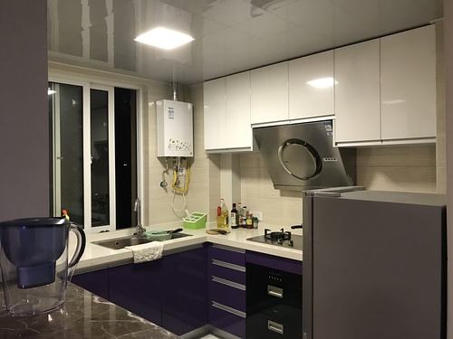 厨房中的危险源,装在厨房的燃气热水器注意事项