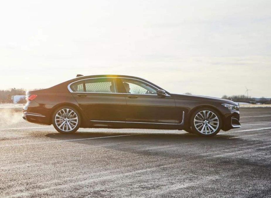 进口马自达昂克赛拉两厢2.0多少钱,2016东瀛宝马昂克赛拉多少钱