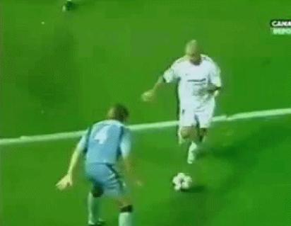 足球场激情对抗,现役11人最强足球球员组成的阵容