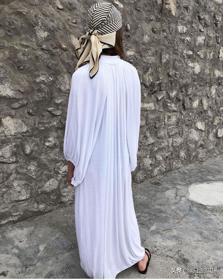 来自北欧的Totême在ins上有多红？很红，很红