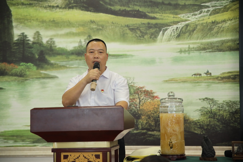 闫家新先生为河南水灾捐赠闫氏太岁液仪式在温江举行