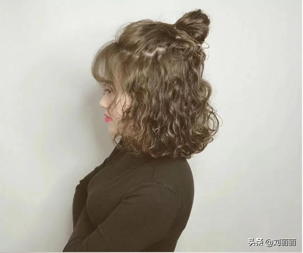 满头烫小卷真洋气适合各个年龄段,短发小卷满头烫40-50岁