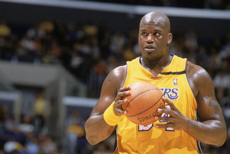 足球运动员90分钟都不累,足球比赛为啥90分钟没停