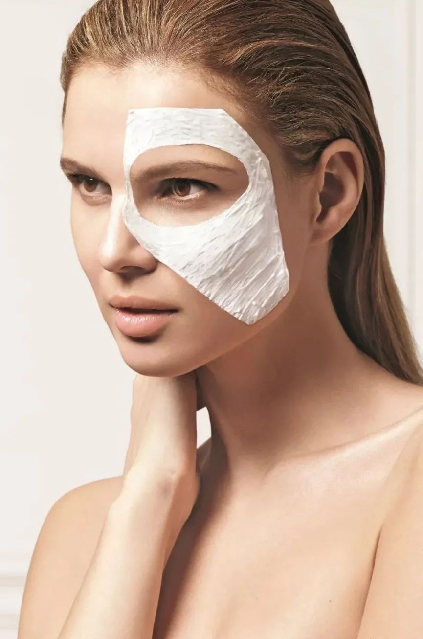 正确的护肤养出瓷光肌,透亮瓷肌精华水