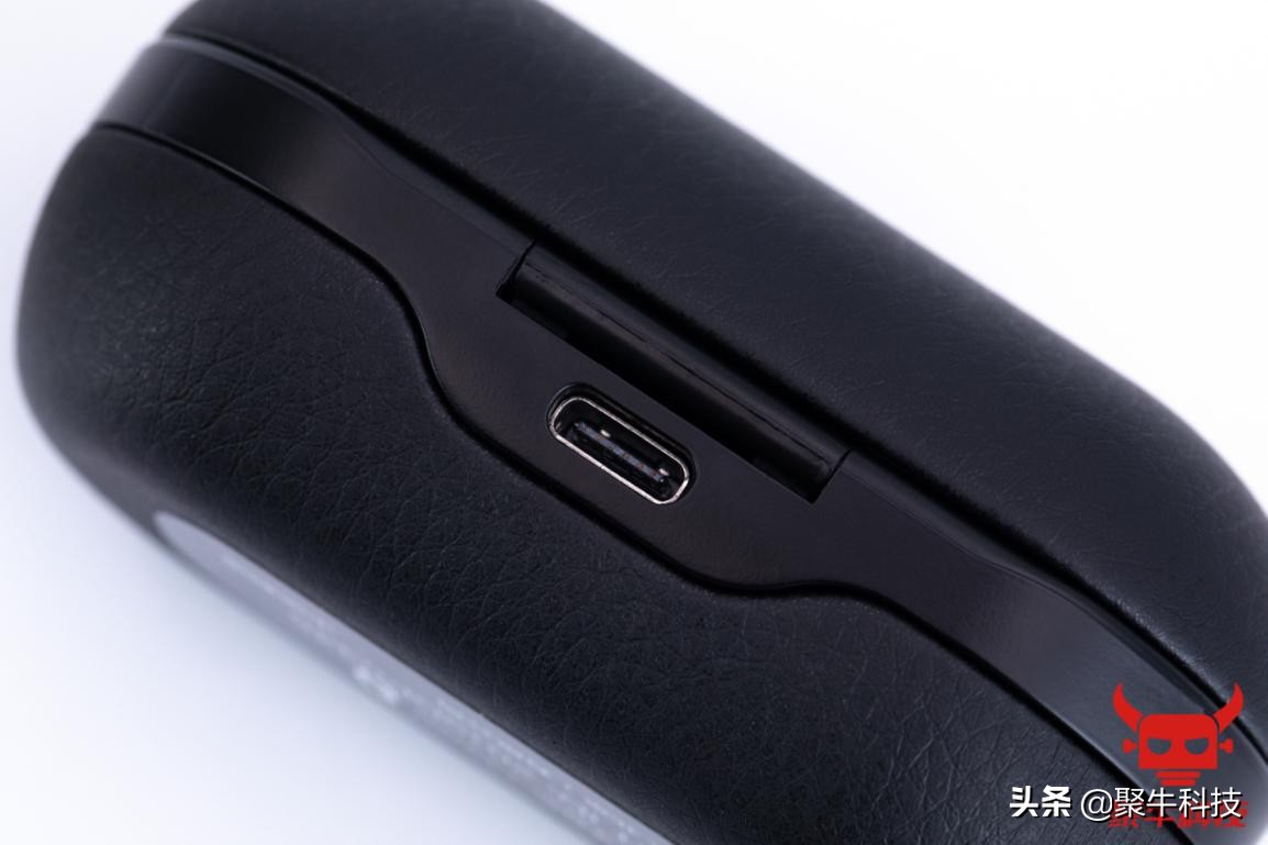 商务≠中庸TrackPods真无线蓝牙耳机评测IPX7防水洗澡