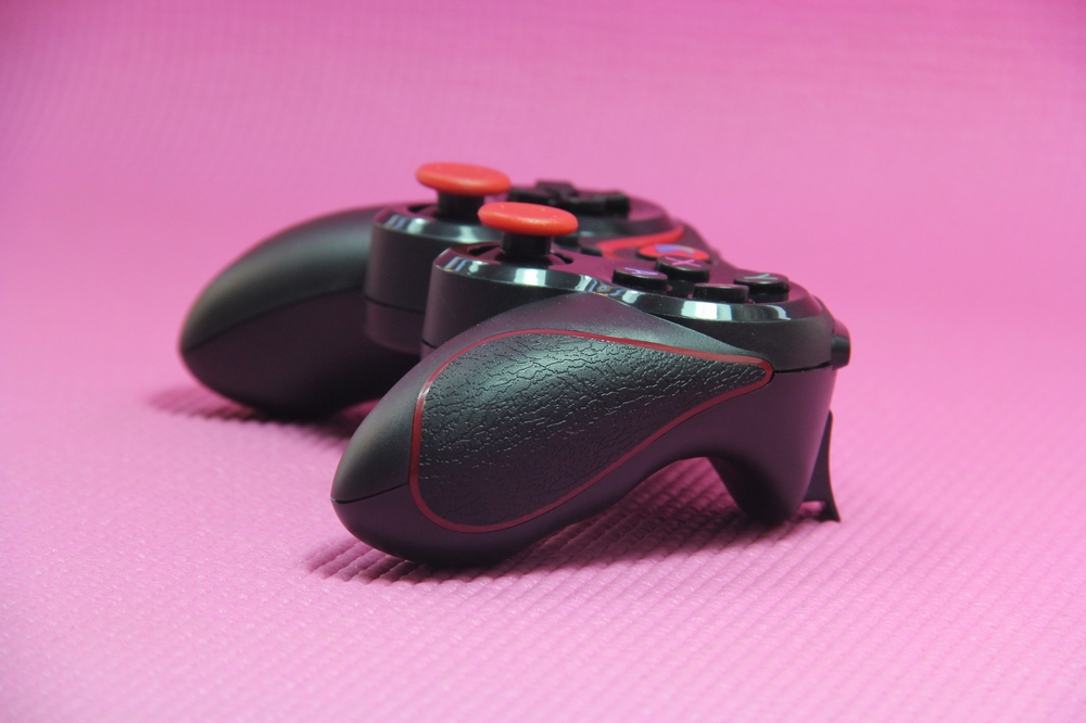 电视机秒变游戏机家用,智能电视可以变游戏机