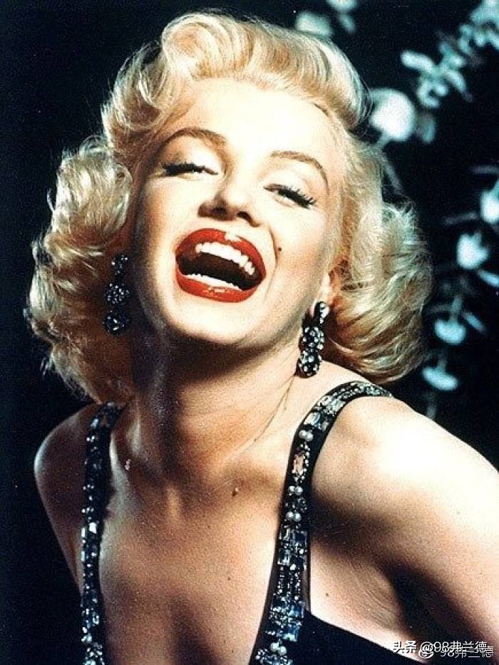 爱足球的山姆大叔和玫瑰碗之殇