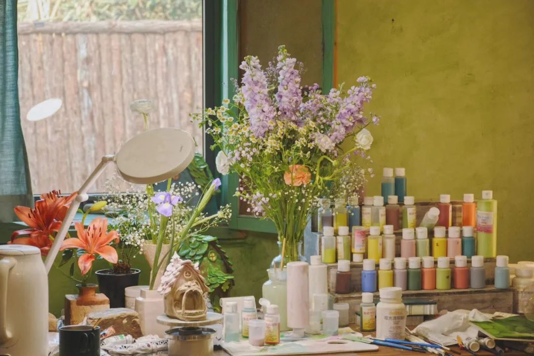 90后男孩住进郊区老屋，徒手打造400㎡自然花园，里面装满小精灵