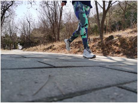 诺诗兰轻便跑步鞋,诺诗兰sky跑鞋评测