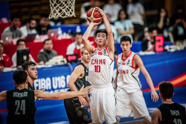十三岁天才控卫和郭艾伦,u19国青男篮世青赛郭艾伦