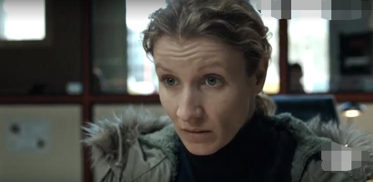 男孩背后长了一只翅膀,男孩身上长了一对翅膀是什么电影