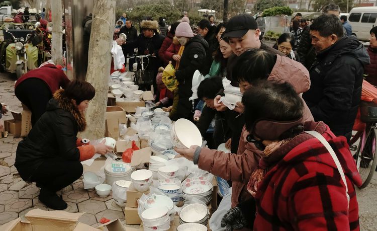 现在洛阳谷水还有没有赶集,洛阳过年会下雪吗