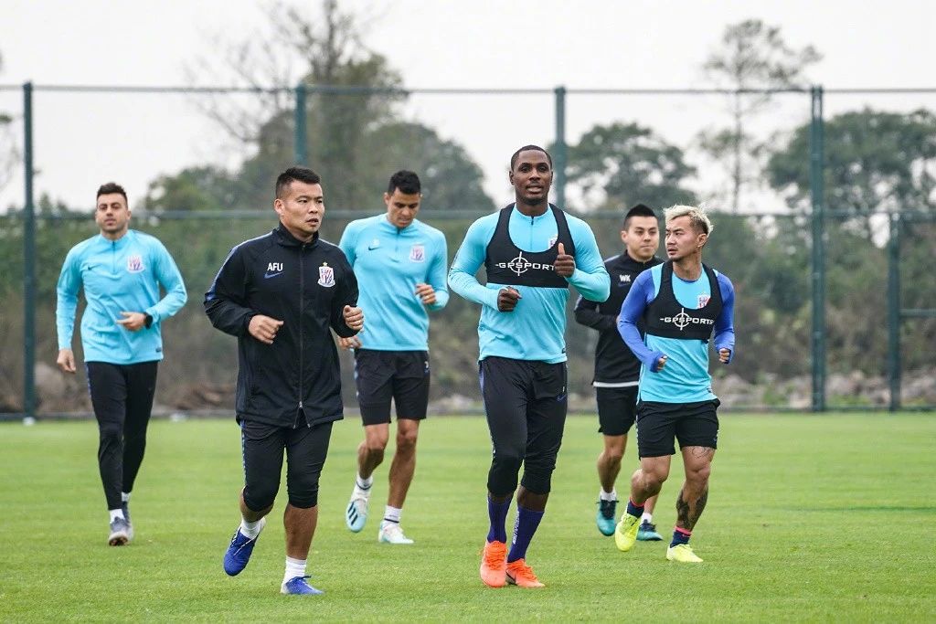 超级杯首发名单,超级杯五名外援出场