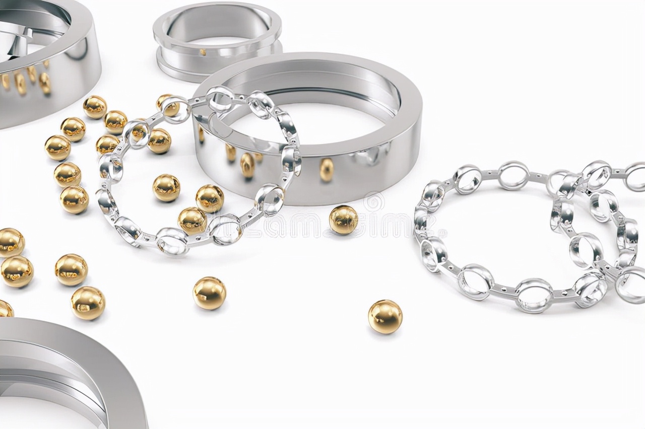 佩戴银饰变黑的原因,佩戴银饰有什么讲究