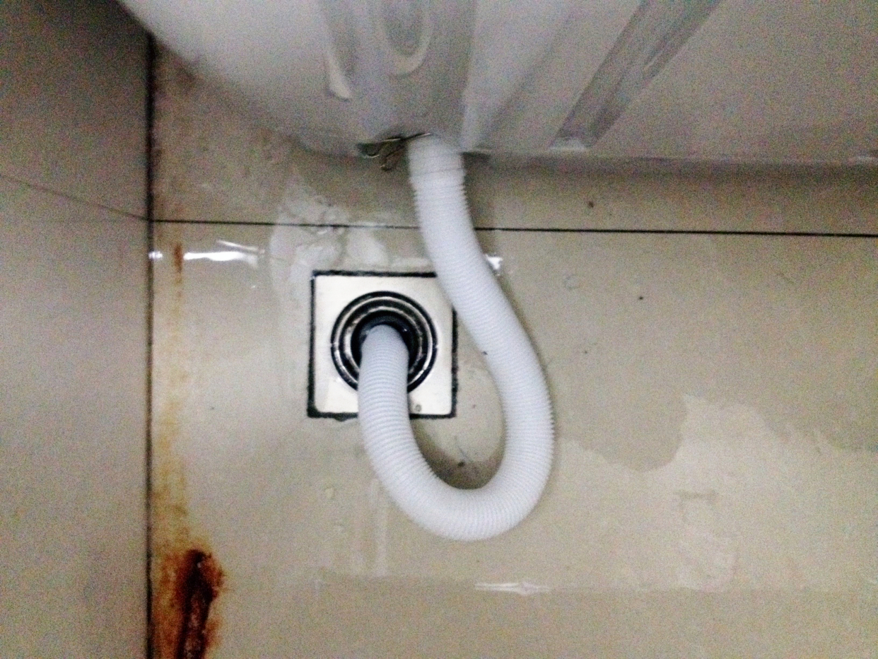 洗衣机排水管不能直接插入地漏,洗衣机下水防溢水地漏