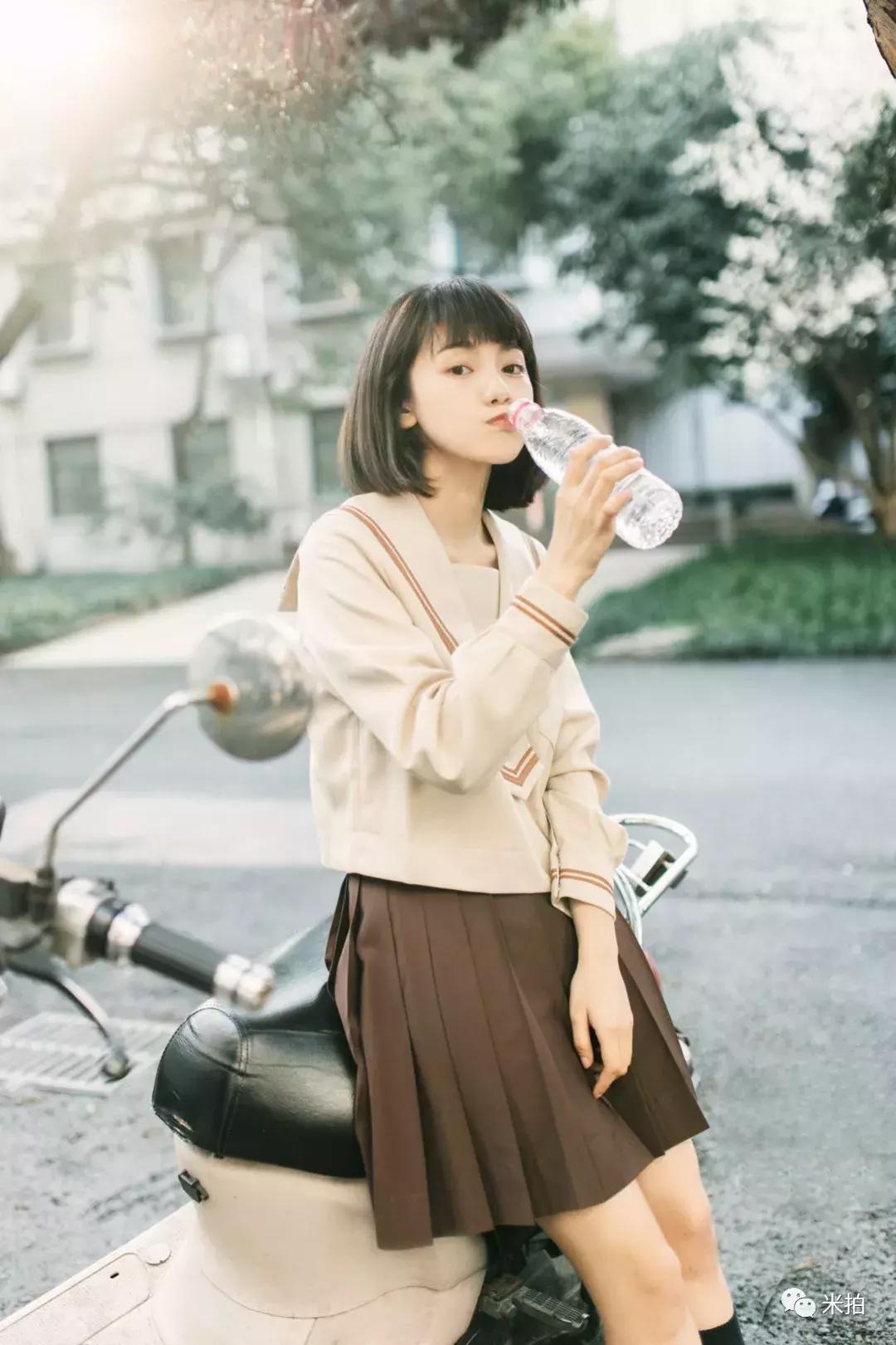 男摄影师爱上女富婆,男生摄影师爱上了美女