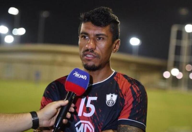 保利尼奥解约后评价恒大,终于明白为什么曼联闷平曼城