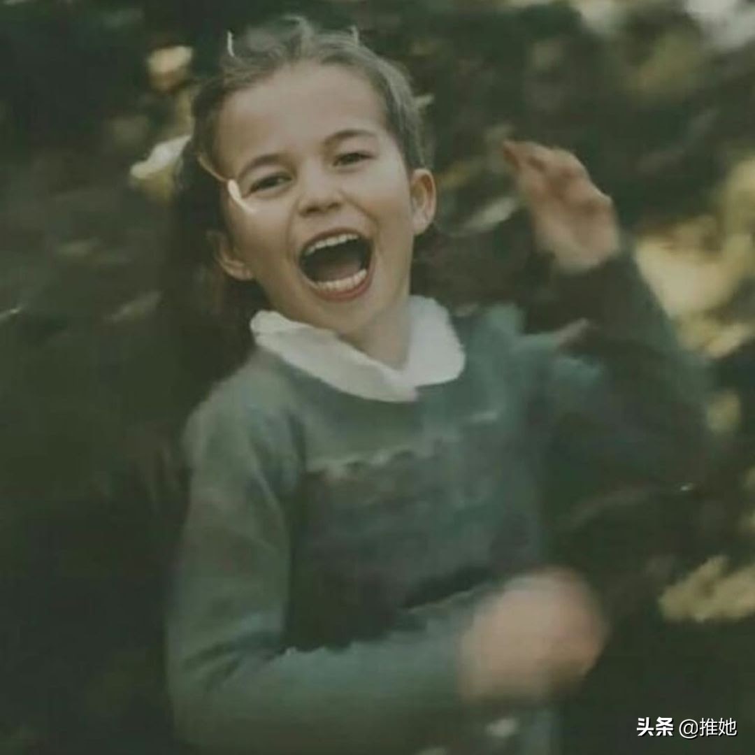 我是夏洛特公主，6岁啦，看了我出生到现在的点滴，过节要开心哦