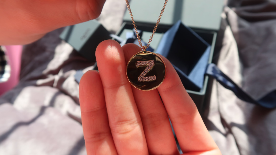 来抄“千元送礼”作业,为下个白色情人节做准备